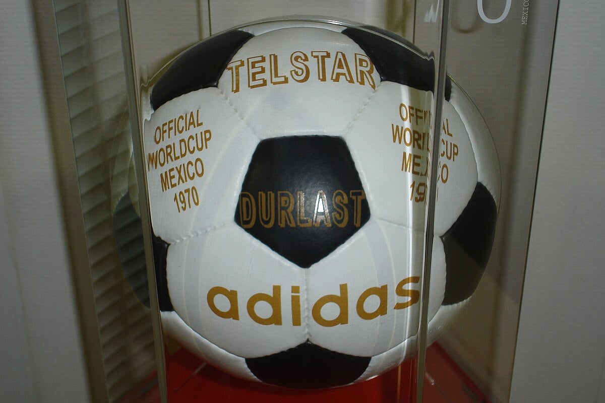 PHOTOS) The Evolution of FIFA World Cup Balls Through History